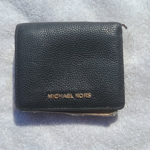 Michael Kors Handbags - Michael Kors Wallet